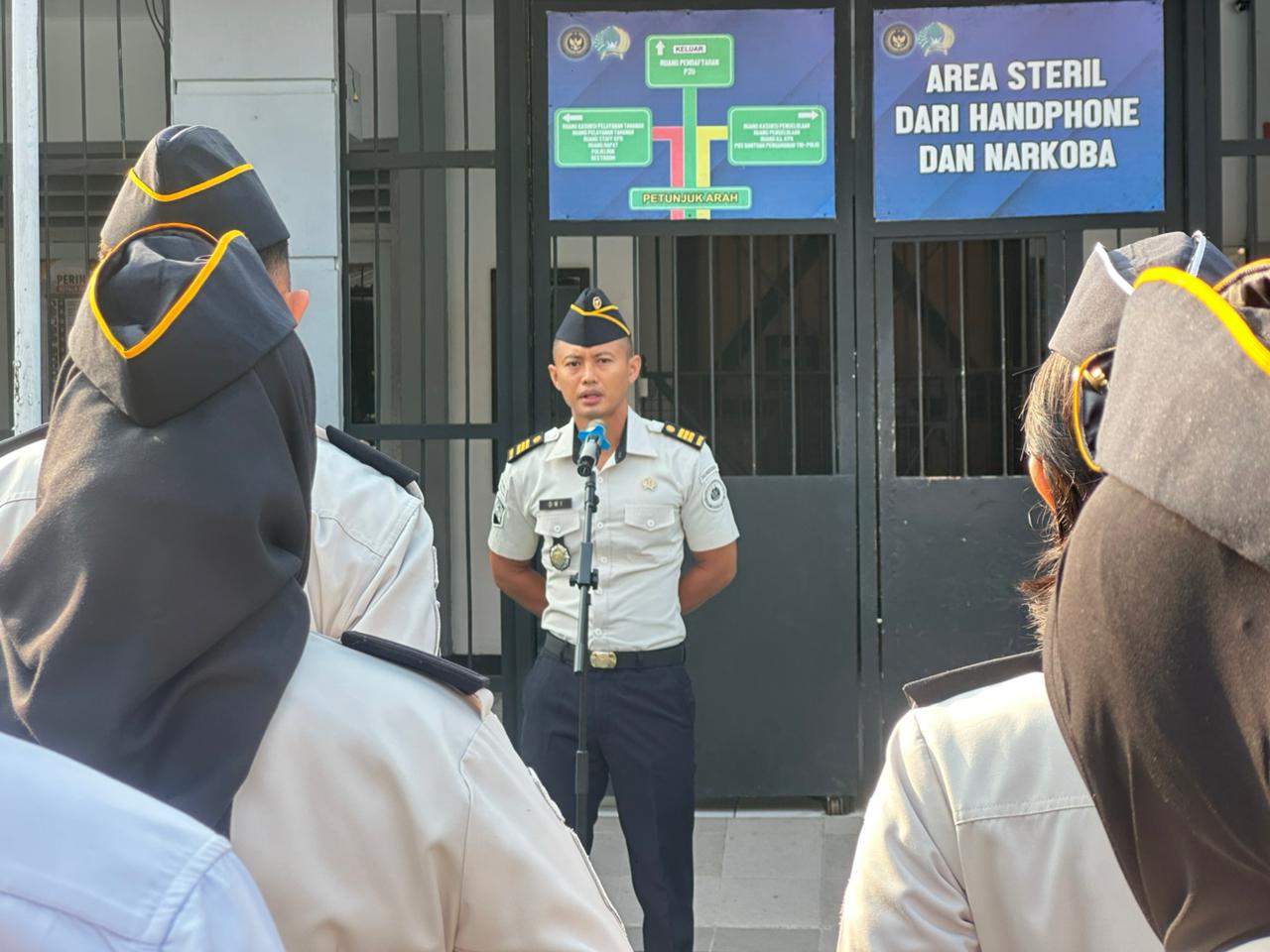 Pimpin Apel Pagi, Kasubsi Pengelolaan Rutan Purworejo Tekankan Pemenuhan Data Dukung Zona Integritas