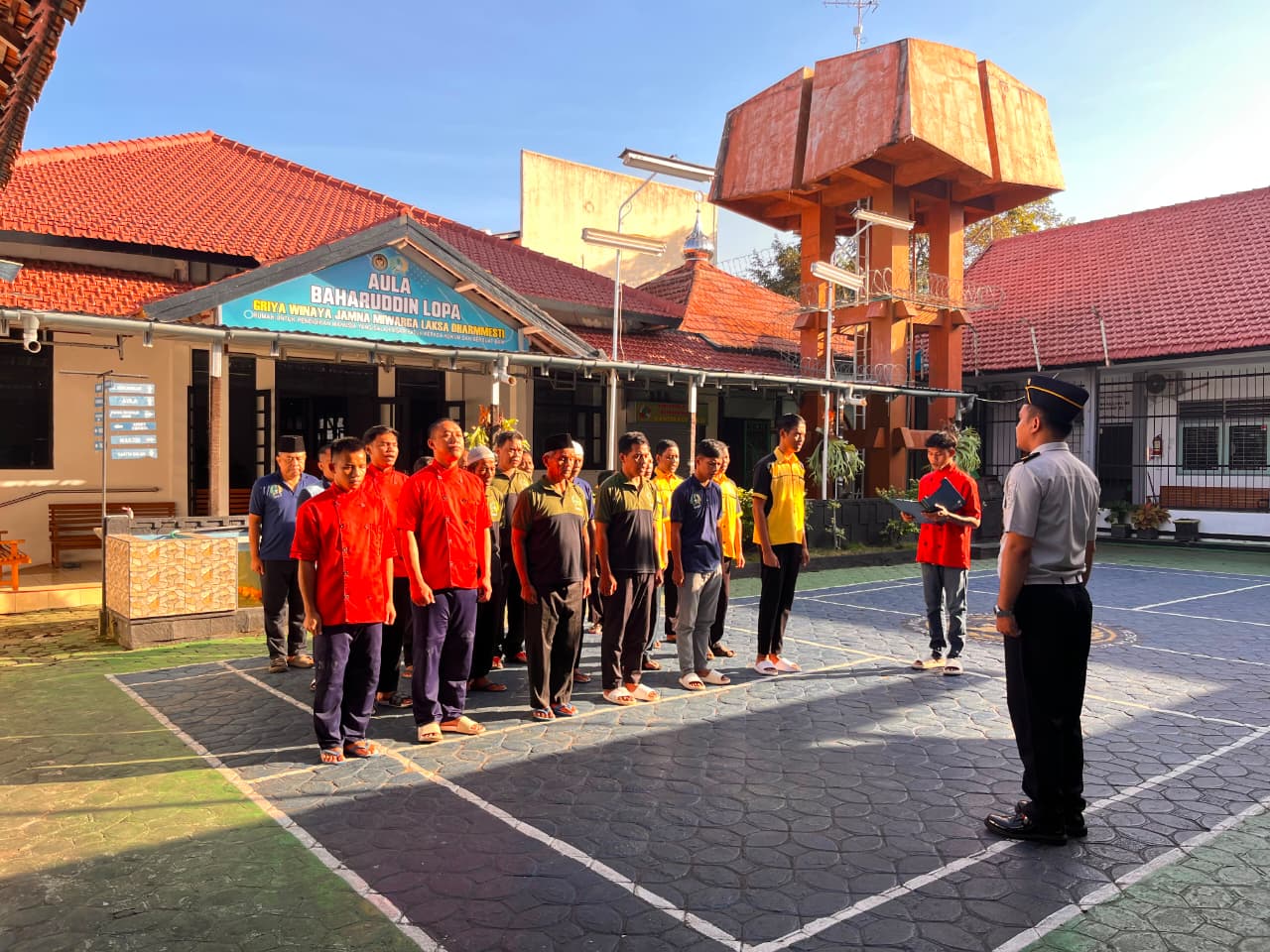 Ka.KPR Rutan Purworejo Berikan Pengarahan kepada Tamping, Tekankan Kebersihan dan Kerapihan Lingkungan