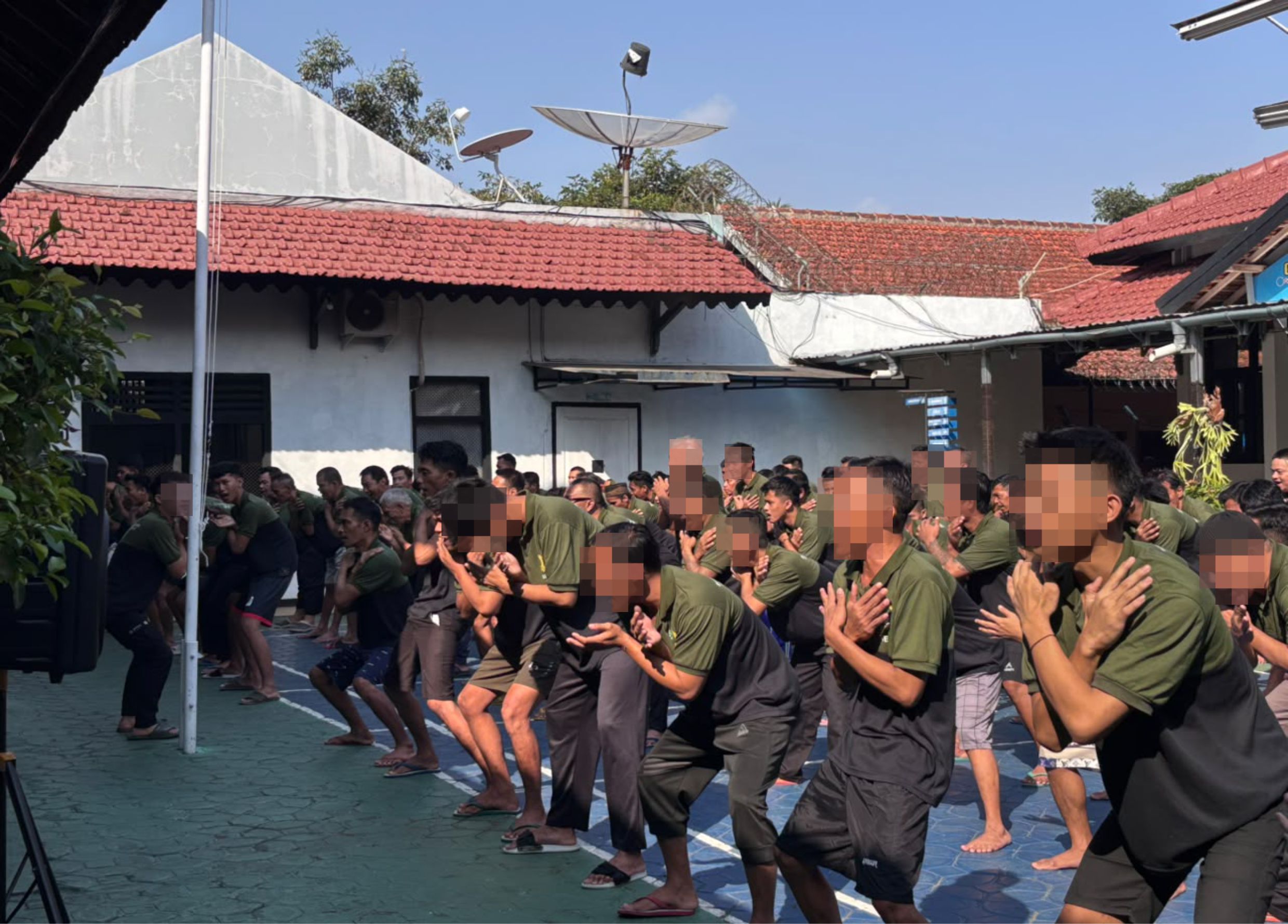 Warga Binaan Rutan Purworejo Laksanakan Yel-Yel untuk Tingkatkan Semangat dan Kebersamaan