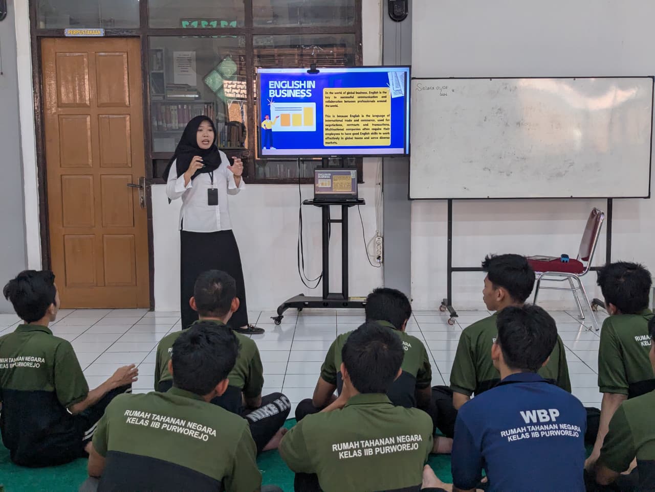 Asah Kemampuan Berbahasa, WBP Rutan Purworejo Antusias Ikuti Kelas Bahasa Inggris